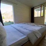 Pensjonat 2 *