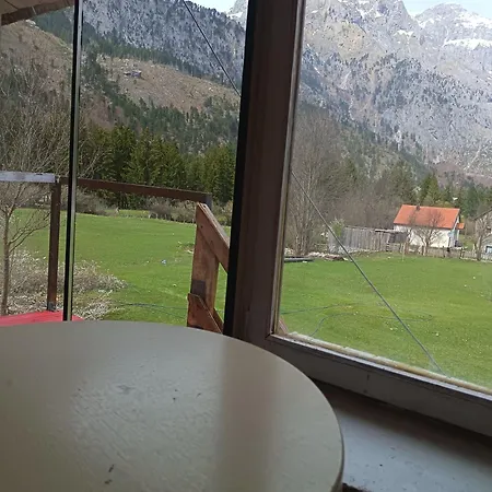 2 Valbona